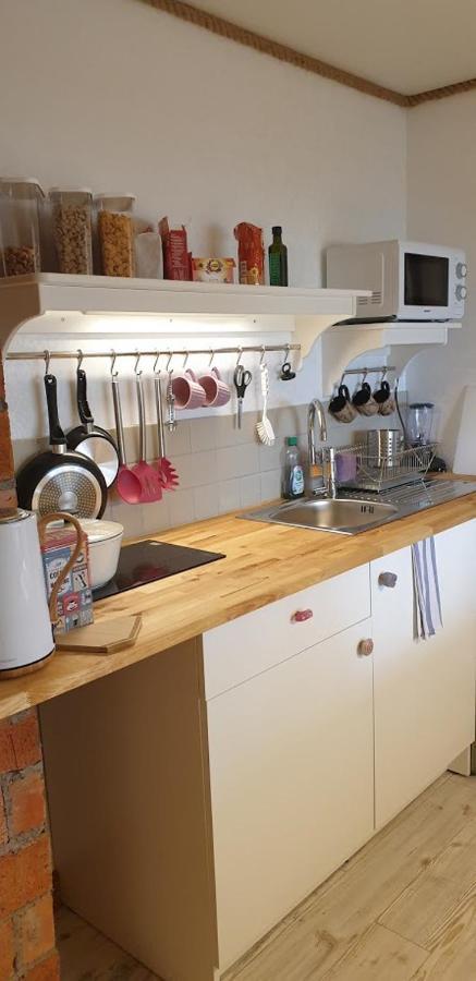 Bålsta Woodstock B & B Studios المظهر الخارجي الصورة